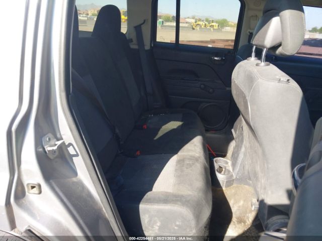 1C4NJPBA6GD569276 Jeep 2016