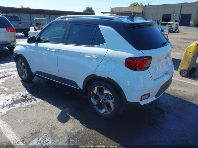 KMHRC8A38NU137933 Hyundai Venue Limited