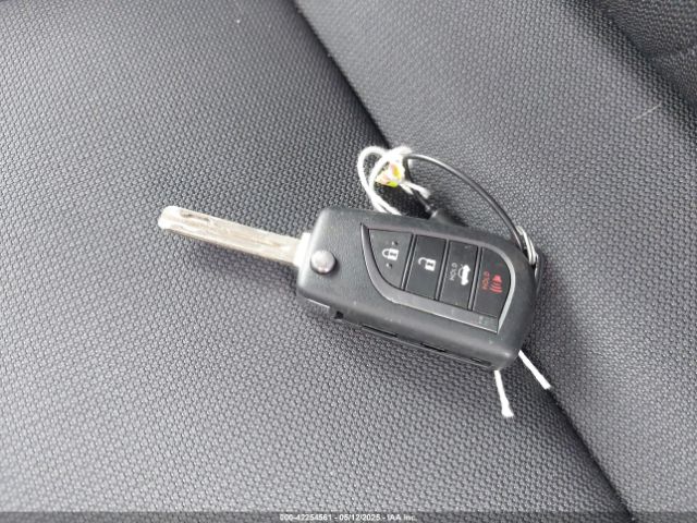 5YFB4MDE3SP246432 Toyota COROLLA LE
