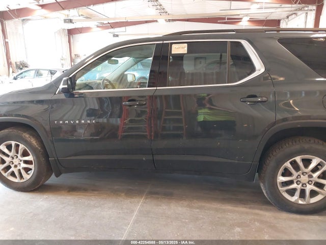 1GNEVGKW2KJ112840 Chevrolet Traverse 1lt