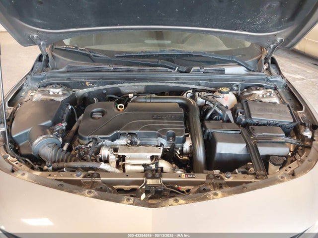 1G1ZD5ST1LF069404 Chevrolet Malibu Fwd Lt