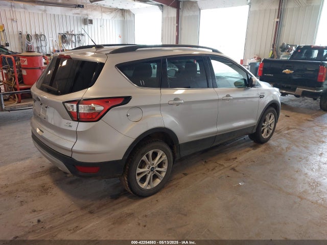 1FMCU9GDXJUD27865 Ford ESCAPE SE