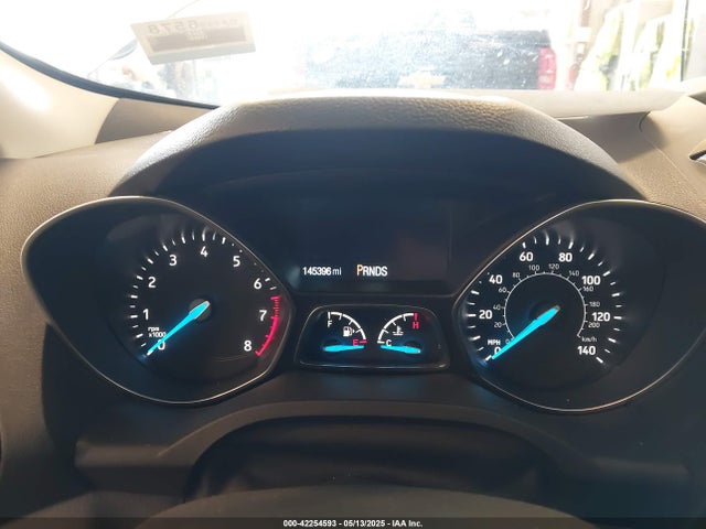 1FMCU9GDXJUD27865 Ford ESCAPE SE