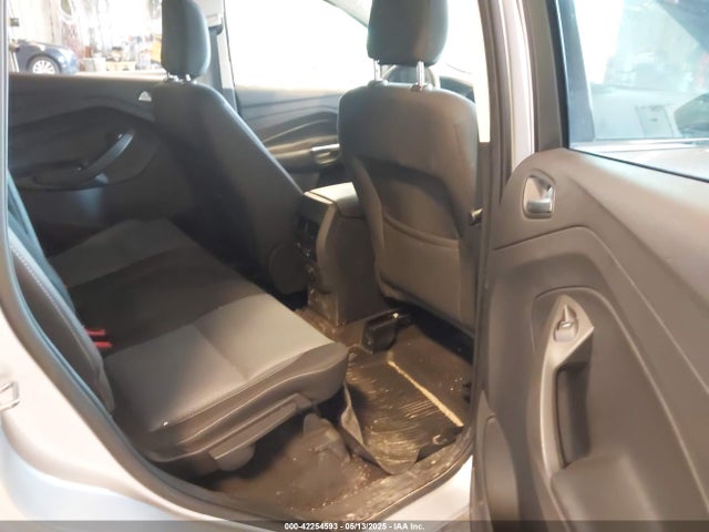 1FMCU9GDXJUD27865 Ford ESCAPE SE