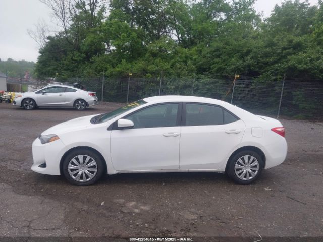 2T1BURHE8JC099157 Toyota COROLLA LE