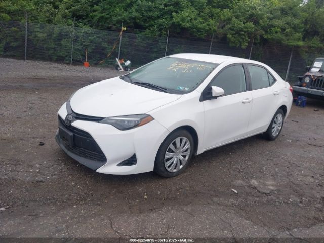2T1BURHE8JC099157 Toyota COROLLA LE