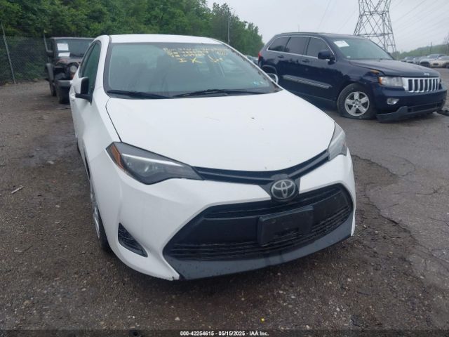 2T1BURHE8JC099157 Toyota COROLLA LE