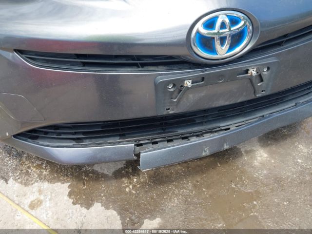 JTDKBRFU2G3014010 Toyota Prius Two