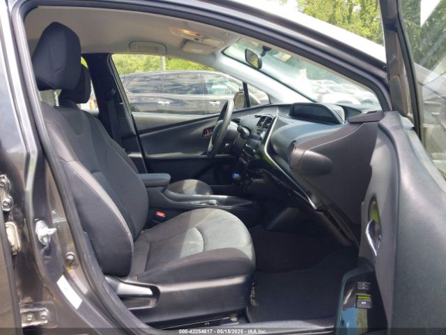 JTDKBRFU2G3014010 Toyota Prius Two