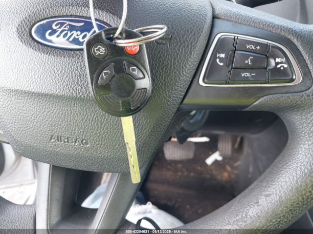 1FADP3K20FL249327 Ford FOCUS SE