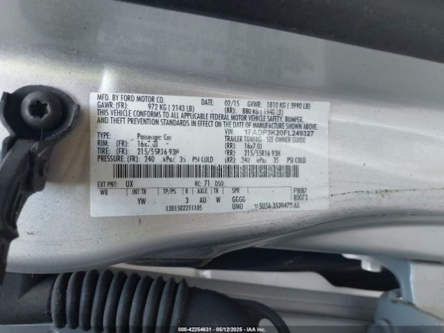 1FADP3K20FL249327 Ford FOCUS SE