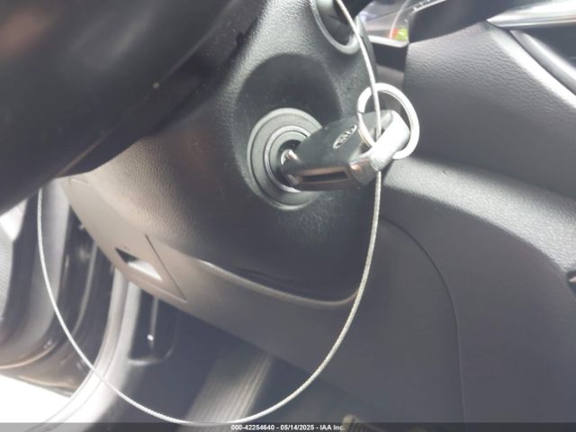 3KPF34AD2KE016544 KIA FORTE S
