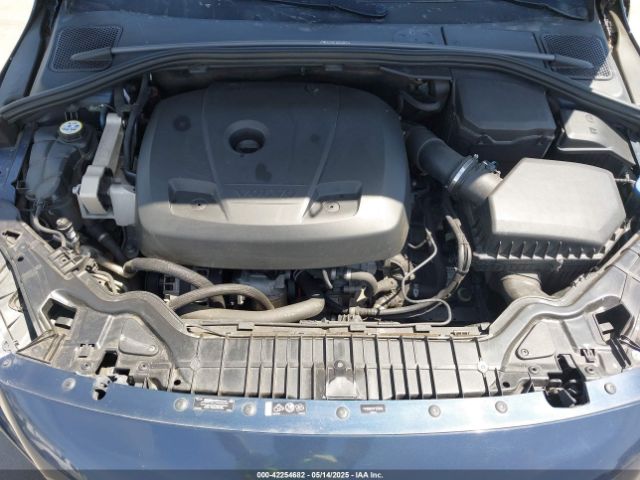 YV140MEKXF1252046 Volvo V60 T5 Premier