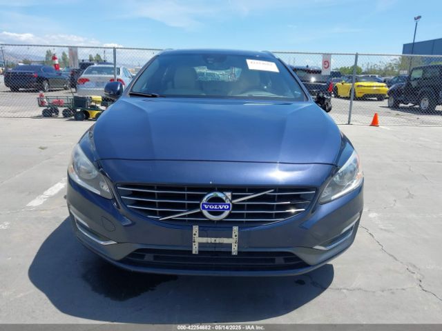 YV140MEKXF1252046 Volvo V60 T5 Premier