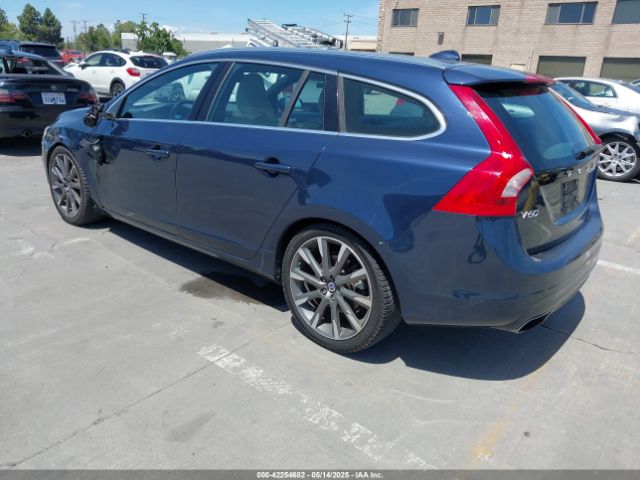 YV140MEKXF1252046 Volvo V60 T5 Premier
