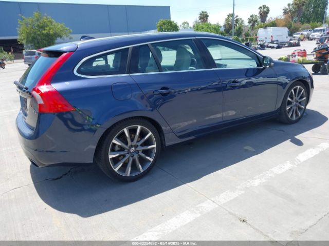 YV140MEKXF1252046 Volvo V60 T5 Premier