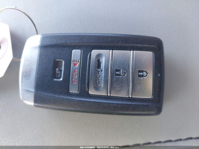 2019 ACURA RDX 5J8TC2H74KL027397 Photo 10