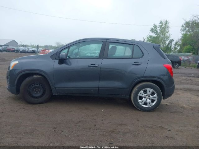 3GNCJKSB8GL276127 Chevrolet Trax 1ls