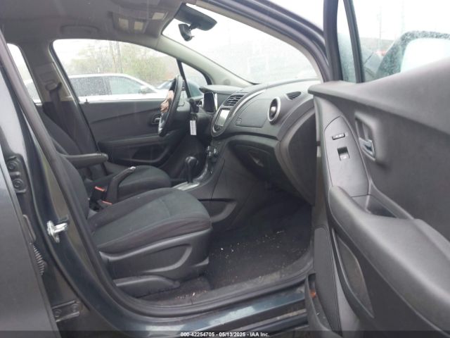 3GNCJKSB8GL276127 Chevrolet Trax 1ls