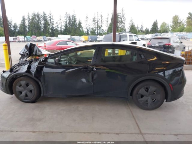 JTDADABU1R3019635 Toyota Prius Le Awd-e
