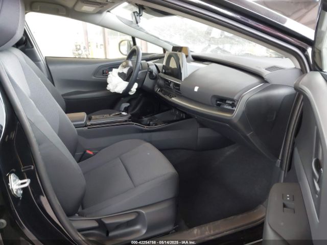 JTDADABU1R3019635 Toyota Prius Le Awd-e