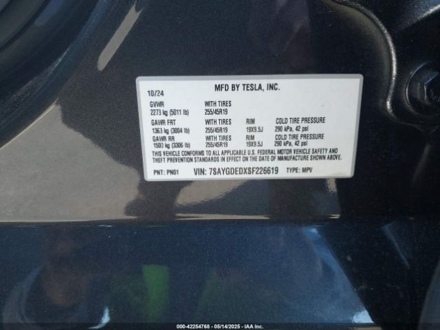 2025 TESLA MODEL Y 7SAYGDEDXSF226619 Photo 8