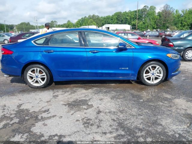 3FA6P0LU6JR227205 Ford Fusion Hybrid Se