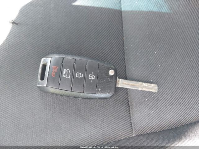 KNDJP3A58K7649020 KIA SOUL +