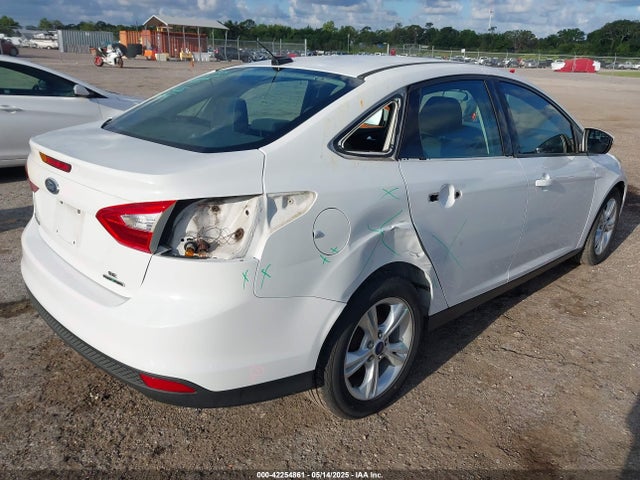 1FADP3F24EL336463 Ford FOCUS SE