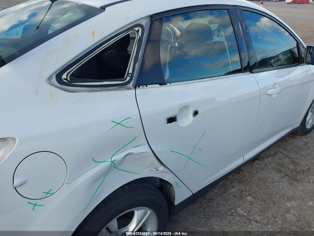 1FADP3F24EL336463 Ford FOCUS SE