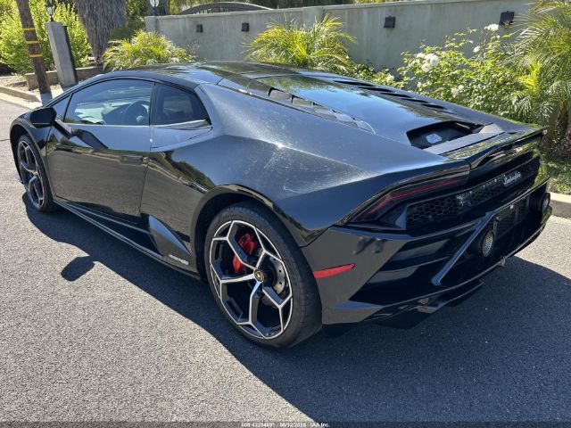 2021 LAMBORGHINI HURACAN EVO ZHWUF5ZFXMLA16208 Photo 2