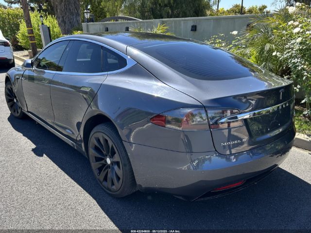 2017 TESLA MODEL S 5YJSA1E26HF215014 Photo 2