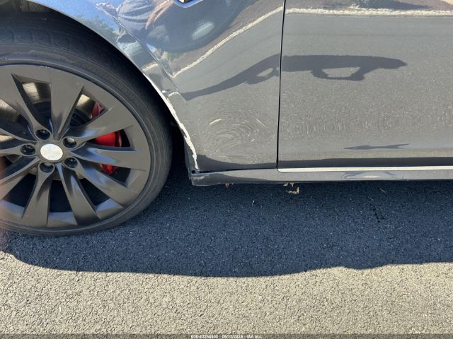 2017 TESLA MODEL S 5YJSA1E26HF215014 Photo 5