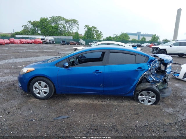 KNAFX4A60F5259581 KIA FORTE LX