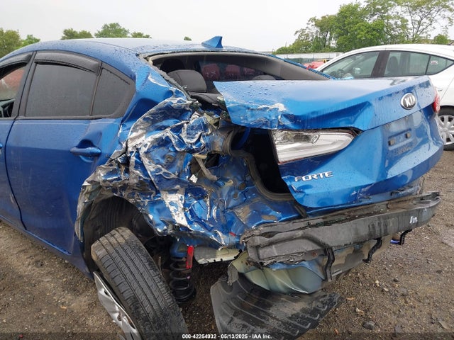 KNAFX4A60F5259581 KIA FORTE LX