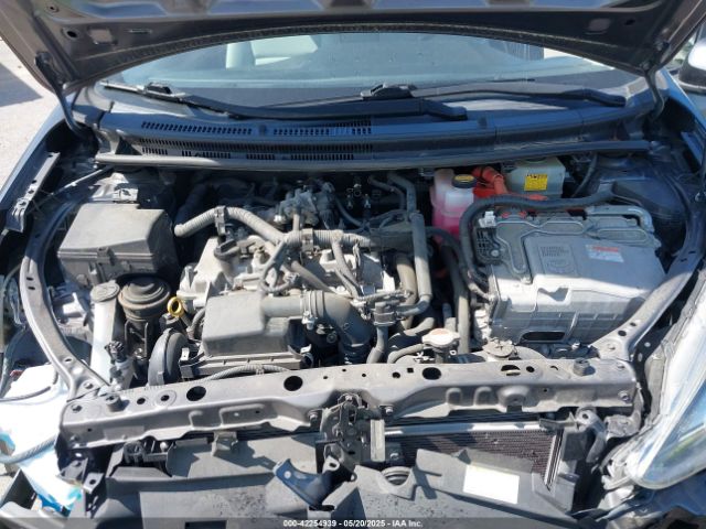 JTDKDTB32G1127732 Toyota Prius C One