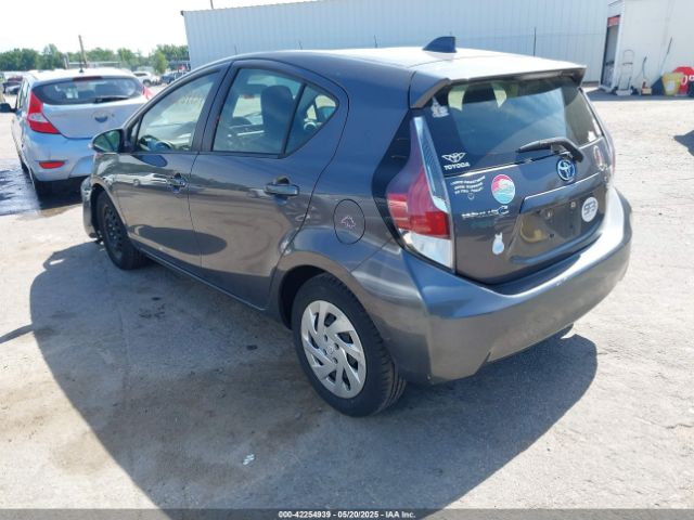 JTDKDTB32G1127732 Toyota Prius C One