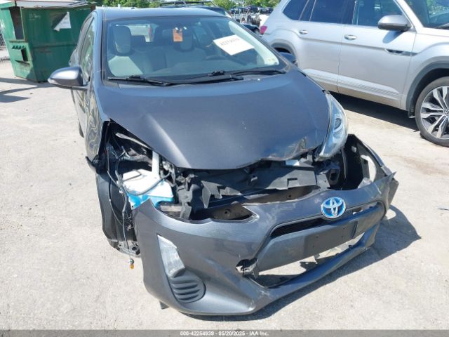 JTDKDTB32G1127732 Toyota Prius C One