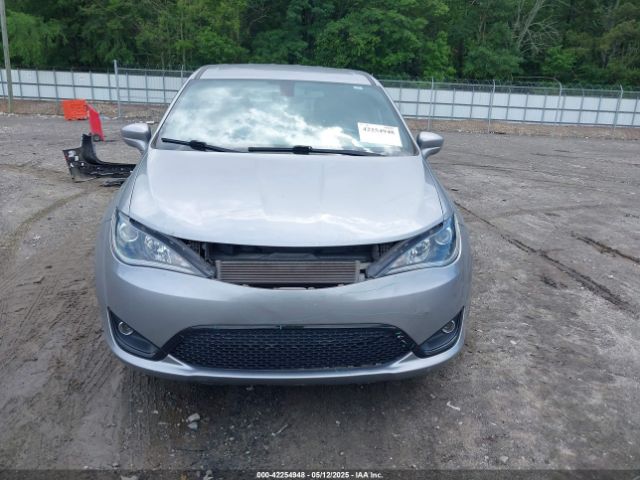 2C4RC1FG0KR574955 Chrysler Pacifica Touring Plus