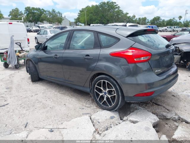 1FADP3M21HL322897 Ford FOCUS SEL