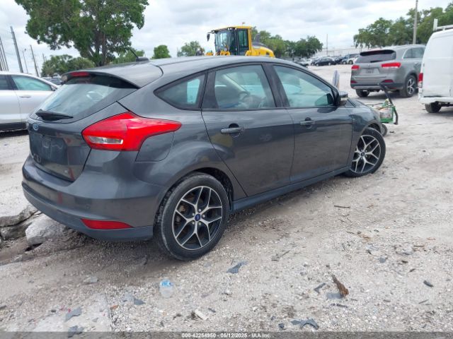 1FADP3M21HL322897 Ford FOCUS SEL