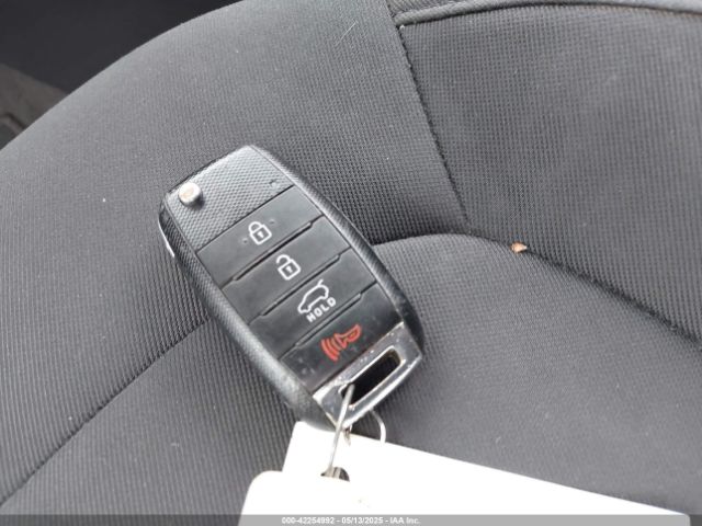 2014 KIA SOUL KNDJN2A26E7084776 Photo 10