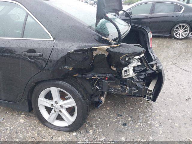 4T1BF1FK8EU458127 Toyota CAMRY SE