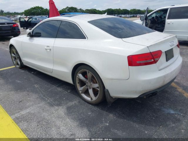 2010 AUDI A5 WAULFAFR1AA034321 Photo 2