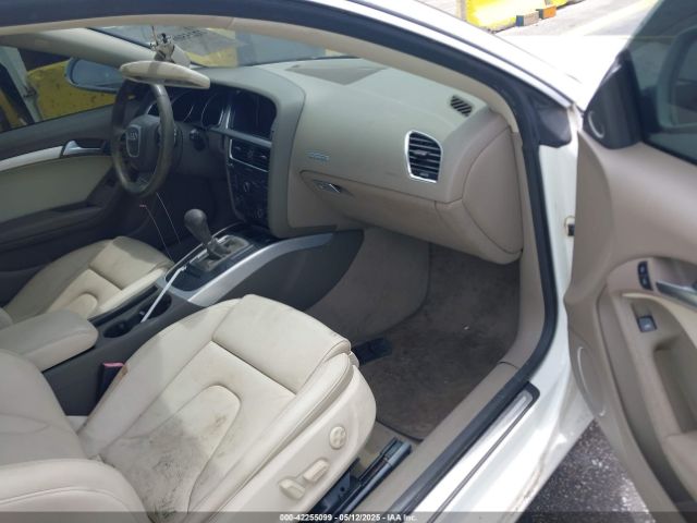 2010 AUDI A5 WAULFAFR1AA034321 Photo 4