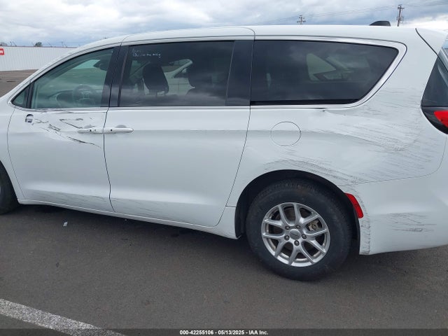 2C4RC1BG9PR521572 Chrysler Pacifica Touring L
