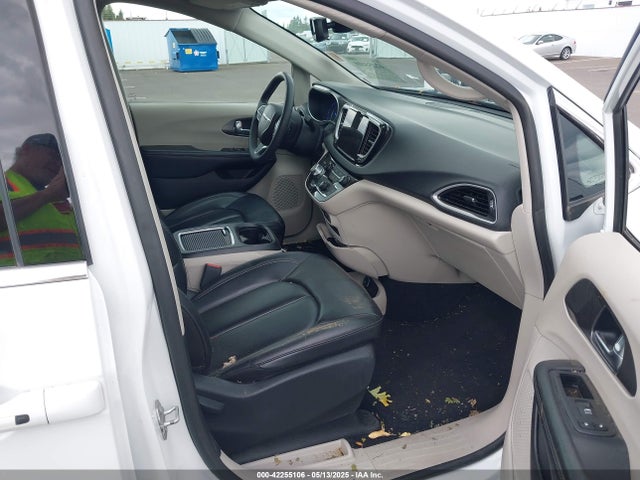 2C4RC1BG9PR521572 Chrysler Pacifica Touring L