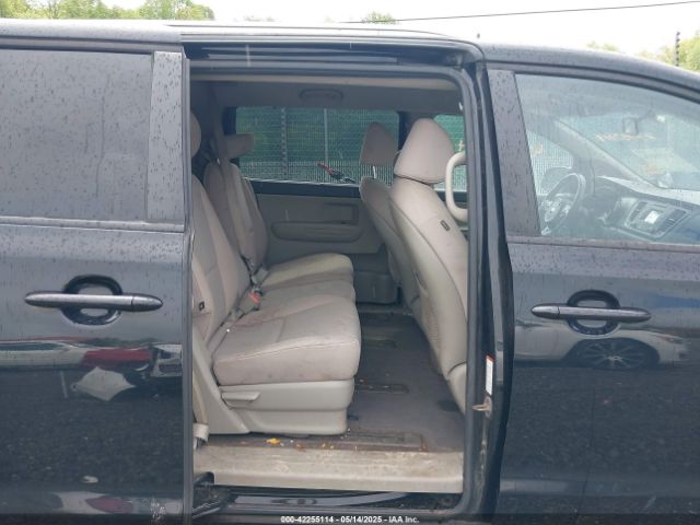 KNDMB5C19G6128547 KIA SEDONA LX
