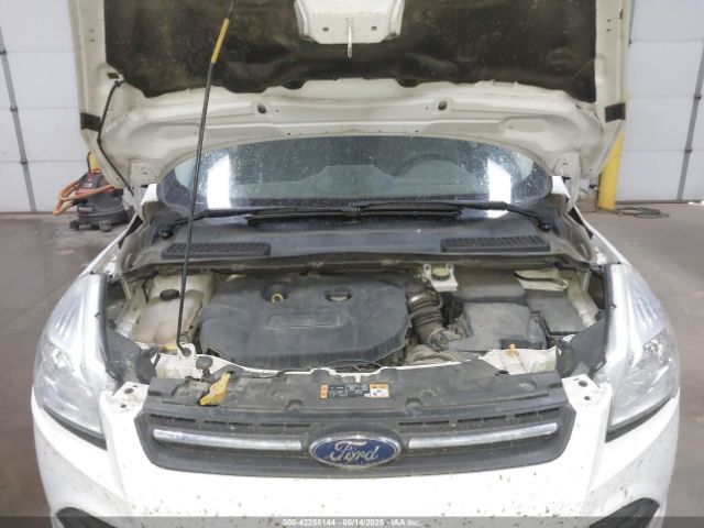 1FMCU9G99GUB22817 Ford ESCAPE SE