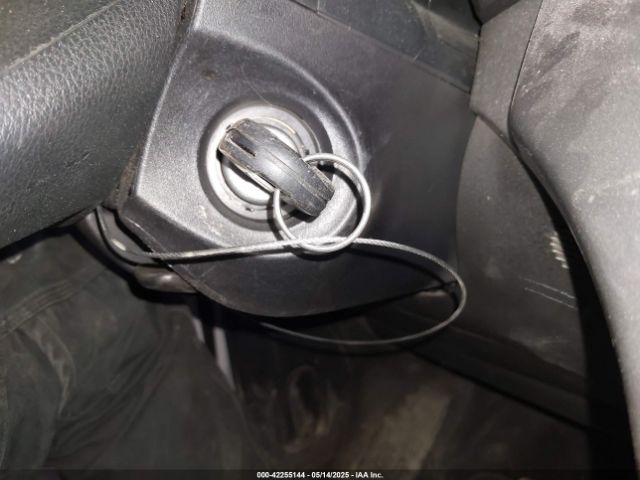 1FMCU9G99GUB22817 Ford ESCAPE SE